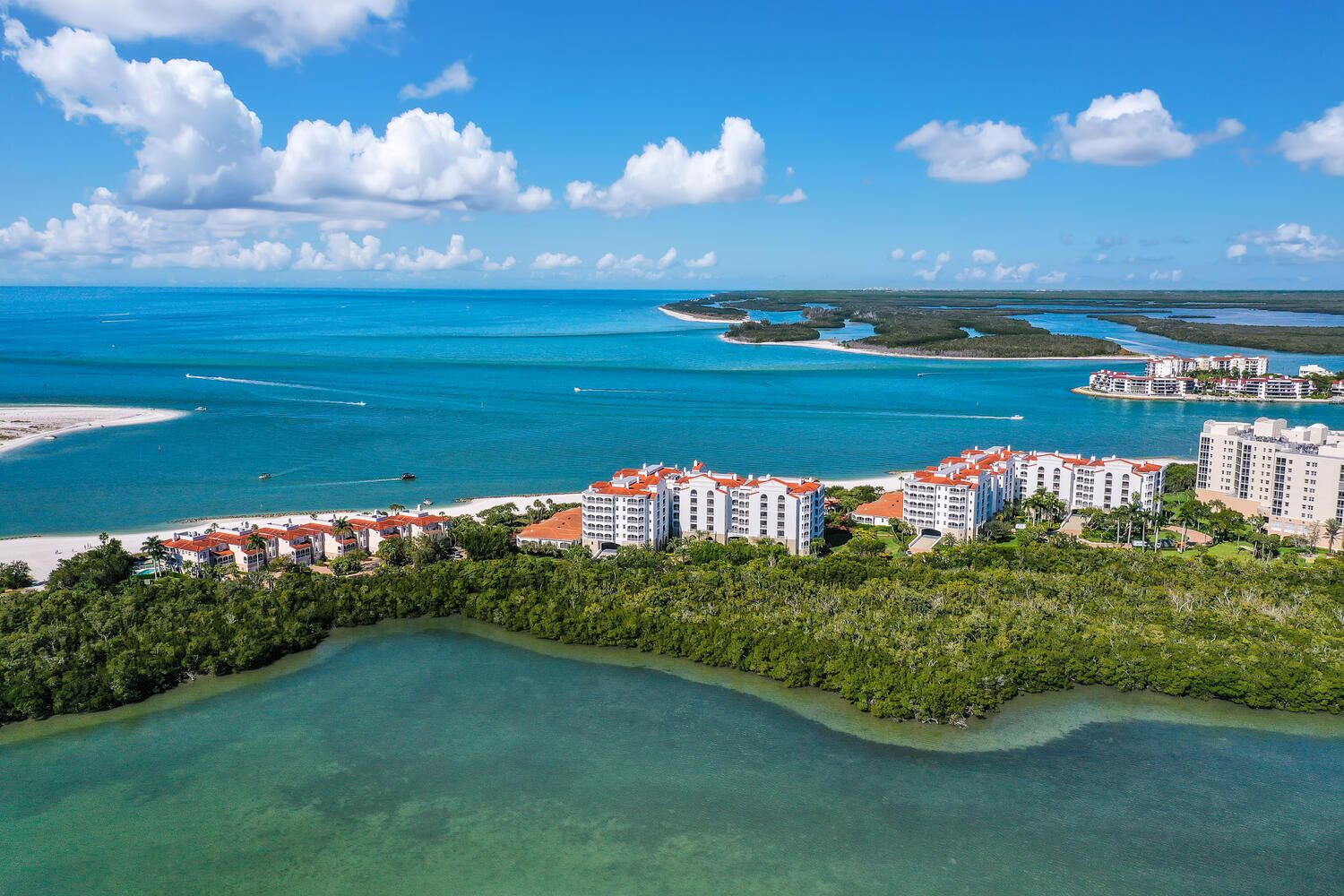 Accommodatie ligt op het strand