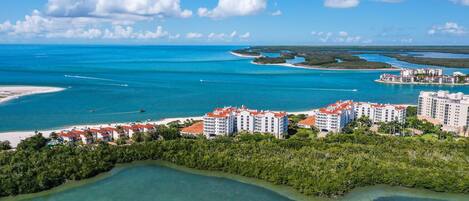 Accommodatie ligt op het strand