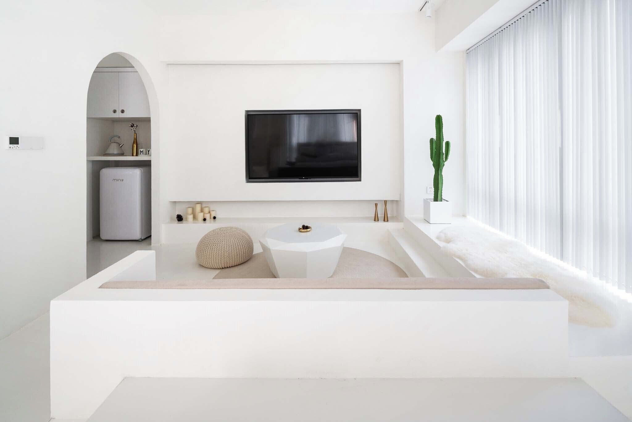 Habitación doble romántica, vista a la ciudad | Escritorio, espacio para trabajar con laptop y insonorización 