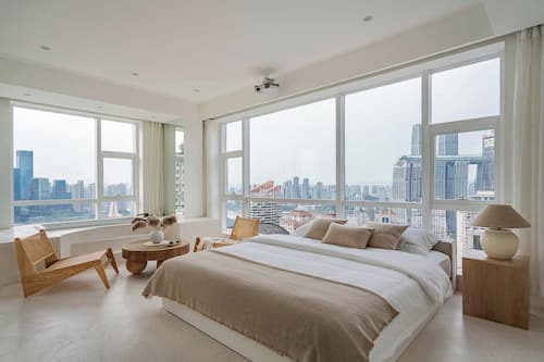 Habitación doble superior, vista a la ciudad | Escritorio, espacio para trabajar con laptop y insonorización