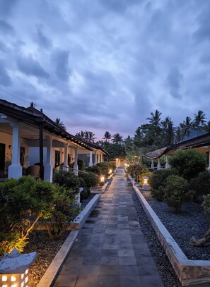 Bungalow, Garden View | Garden view - Bugbug Beach Resort (Karangasem)