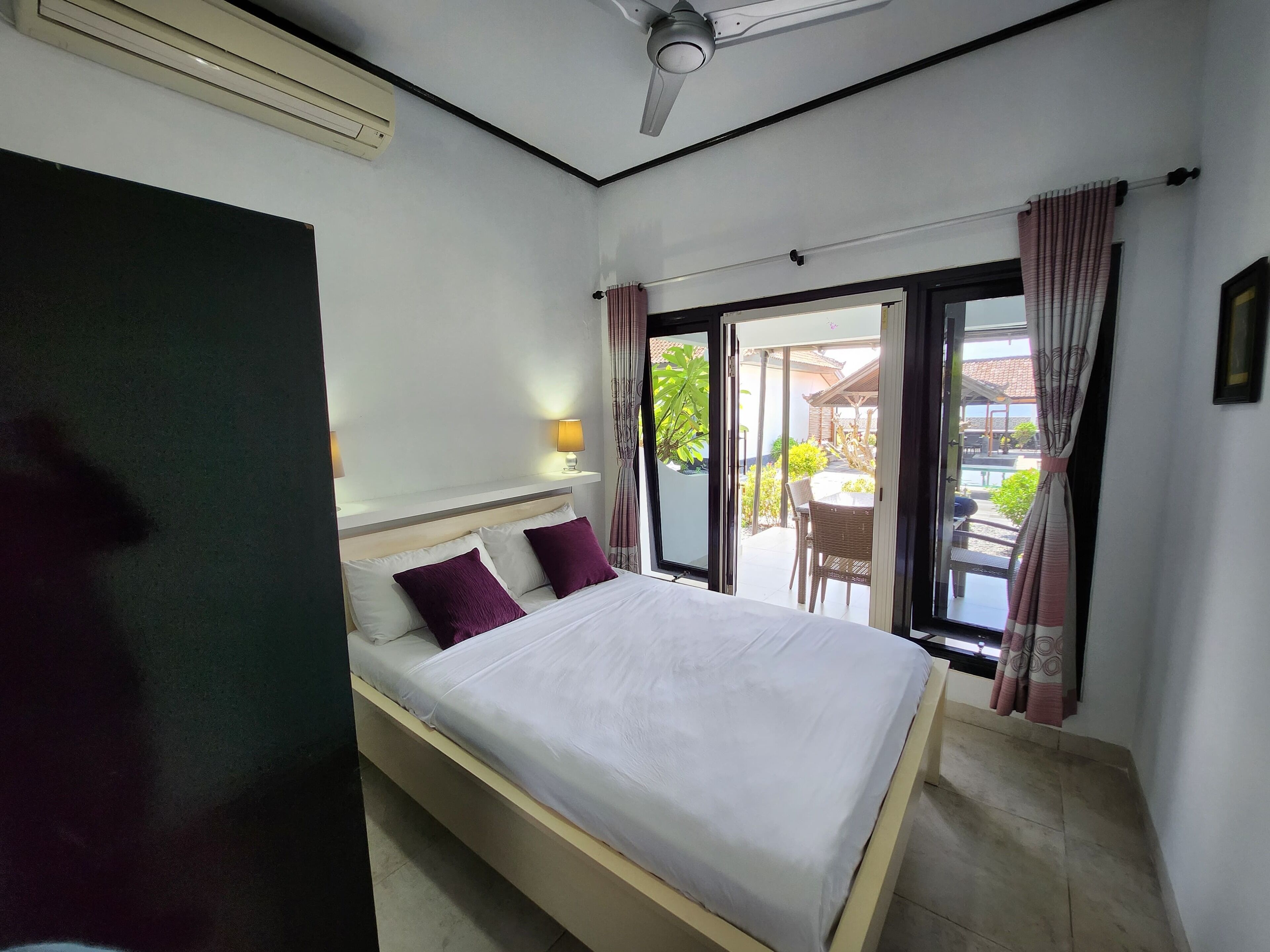 Bungalow, Pool View | Free WiFi, bed sheets, wheelchair access