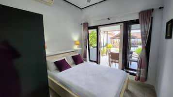 Bungalow, Pool View | Free WiFi, bed sheets, wheelchair access