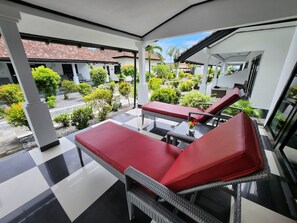 Bungalow, patio, vista giardino | Terrazza/patio