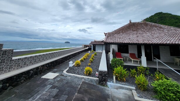 Bungalow, Sea View | Terrace/patio - Bugbug Beach Resort (Karangasem)