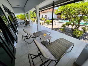 Bungalow, Pool View | Outdoor dining - Bugbug Beach Resort (Karangasem)