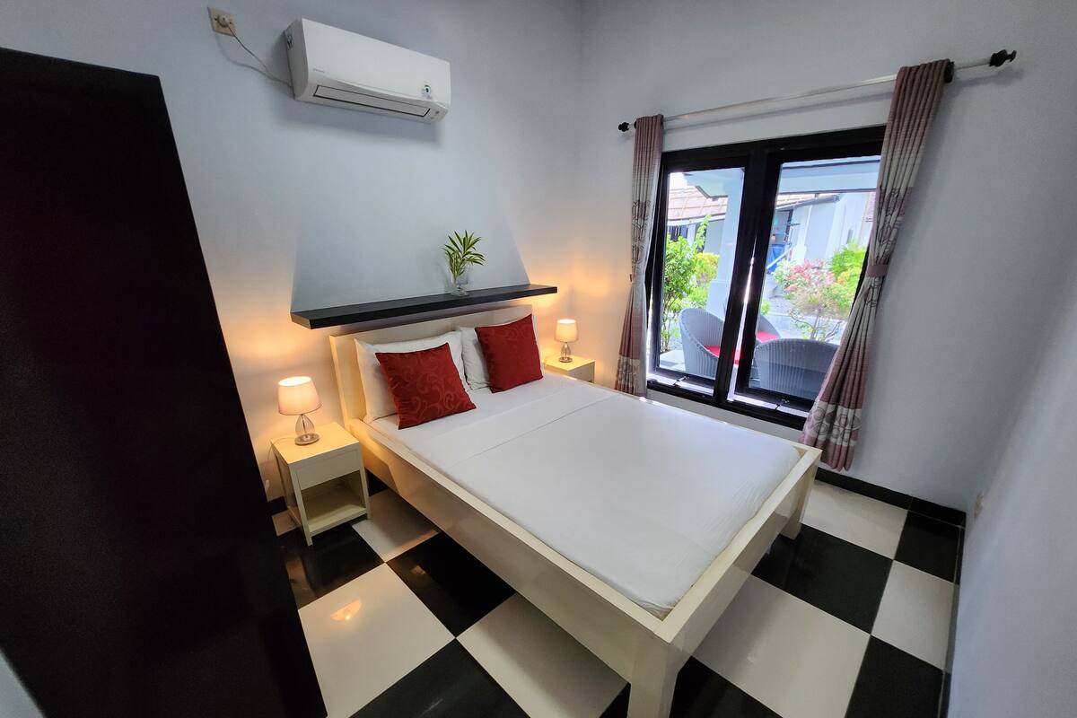 單棟小屋, 露台, 花園景 | 免費 Wi-Fi、床單