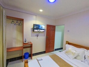經典雙人房 | 免費無線上網、床單