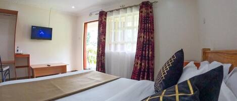 Classic Double Room | Free WiFi, bed sheets