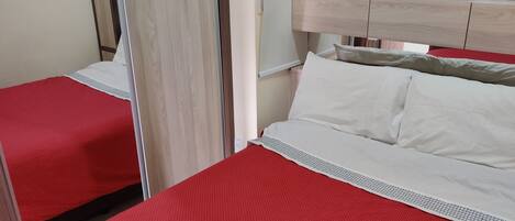 Strykejern/-brett, wi-fi og sengetøy