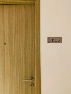 Standard Apartment, Pool View | Free WiFi - Shore 1 Tower D1 Unit 1106 (Pasay)
