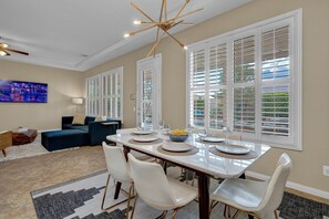 Dining - Quaint 3-bedroom house with AC in sunny La Quinta (La Quinta)