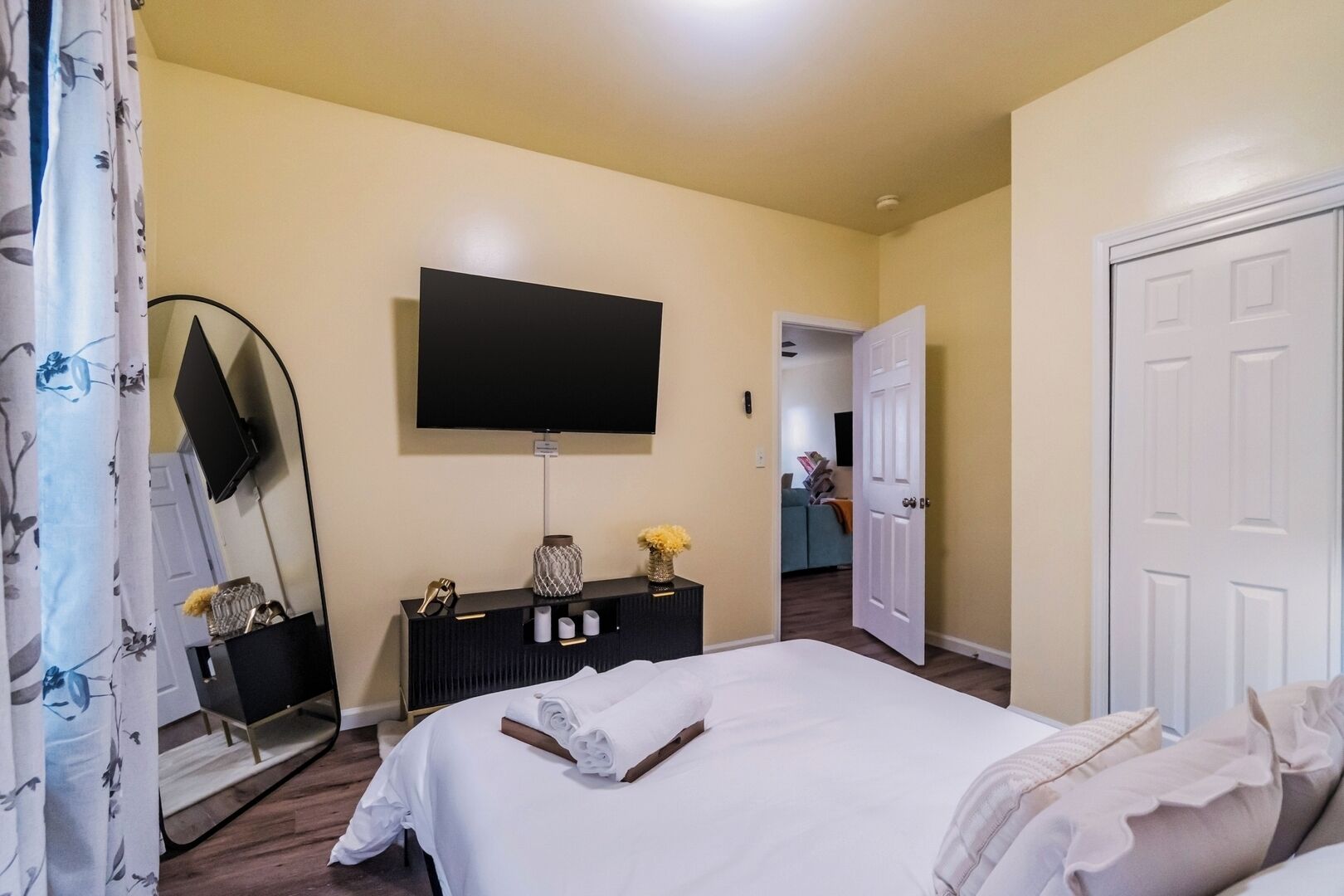 3 soverom, strykejern/-brett, reiseseng for barn og wi-fi (inkludert)