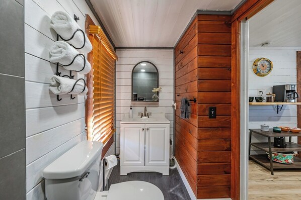 Hair dryer - Modern Studio • Balcony • Pet Friendly (St. Petersburg)