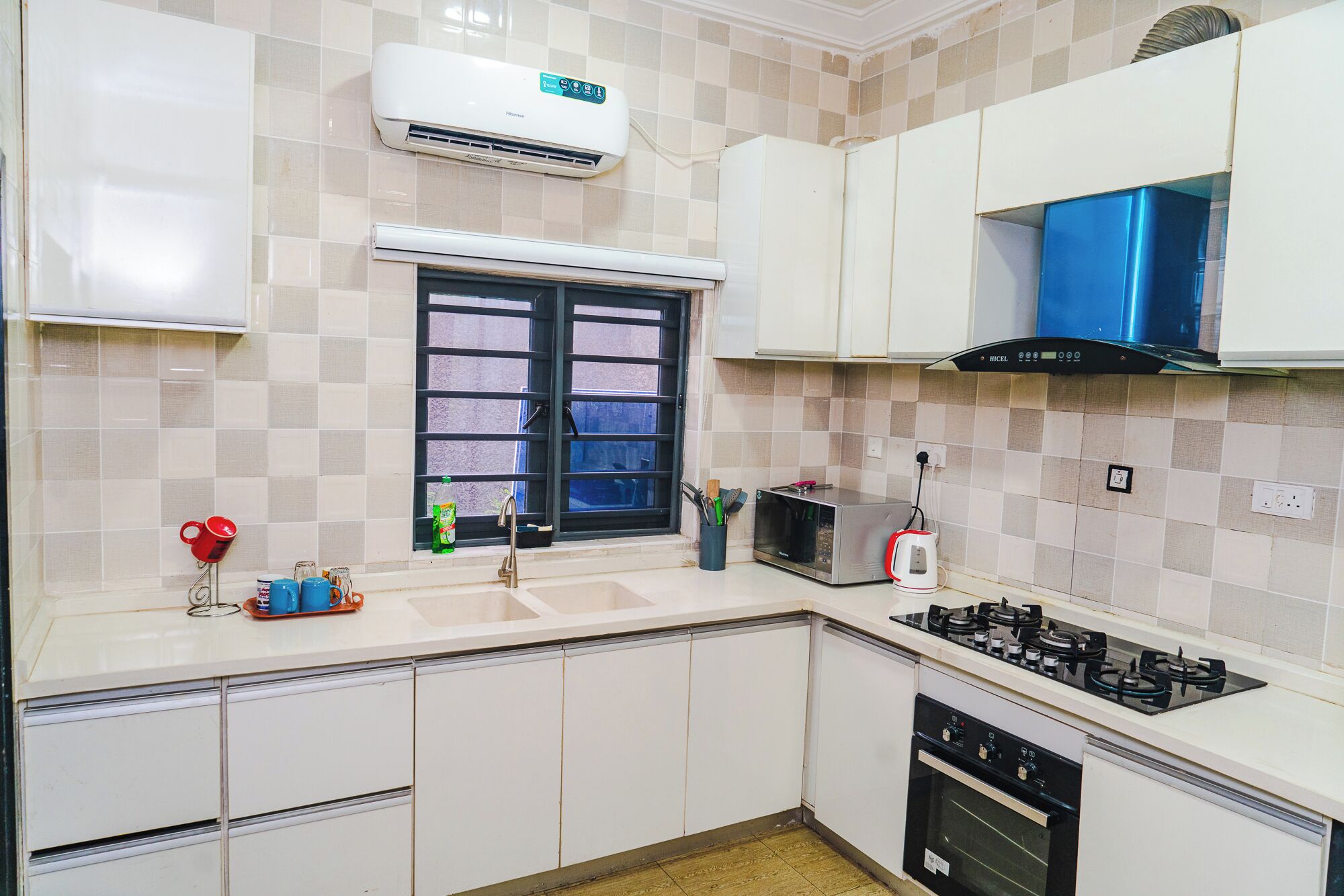Apartment, Non Smoking, Penyaman udara | Dapur peribadi | Peti sejuk/penyejuk beku saiz penuh, ketuhar 