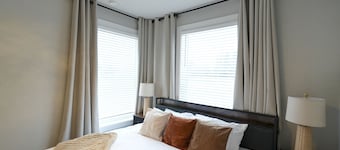 Séjour familial de rêve 4CH ! ☆ Lit King / Home cinéma / Grand jardin ☆ Animaux acceptés