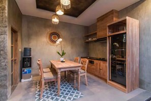 Villa, 2 Bedrooms, Private Pool | Dining - Govind Villa Ubud (Ubud)
