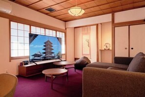 Living area - KONJAKUSO Nara Naramachi "MUSHIBUROYA" Sauna Villa (Nara)