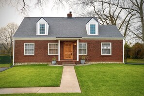 Exterior - Cozy Nashville Retreat w/ Firepit Near Trendy East Nashville Hotspots (Nashville)