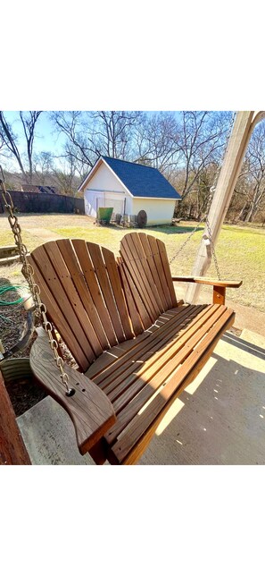 Property grounds - Cozy Nashville Retreat w/ Firepit Near Trendy East Nashville Hotspots (Nashville)