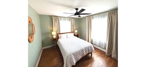 3 bedrooms, iron/ironing board, travel cot, free WiFi - Cozy Nashville Retreat w/ Firepit Near Trendy East Nashville Hotspots (Nashville)