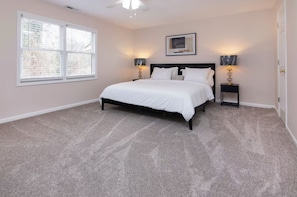 Iron/ironing board, WiFi, bed sheets - Cozy 1BR for Longer Stays Close to Uptown (Charlotte)