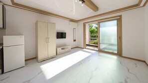 1 bedroom, free WiFi - Donghae Mangsang Haeoreum Pension (Donghae)