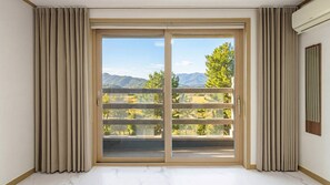 Habitación básica, 1 habitación (303(Ondol Room/Forest View)) | 1 dormitorio y wifi gratis