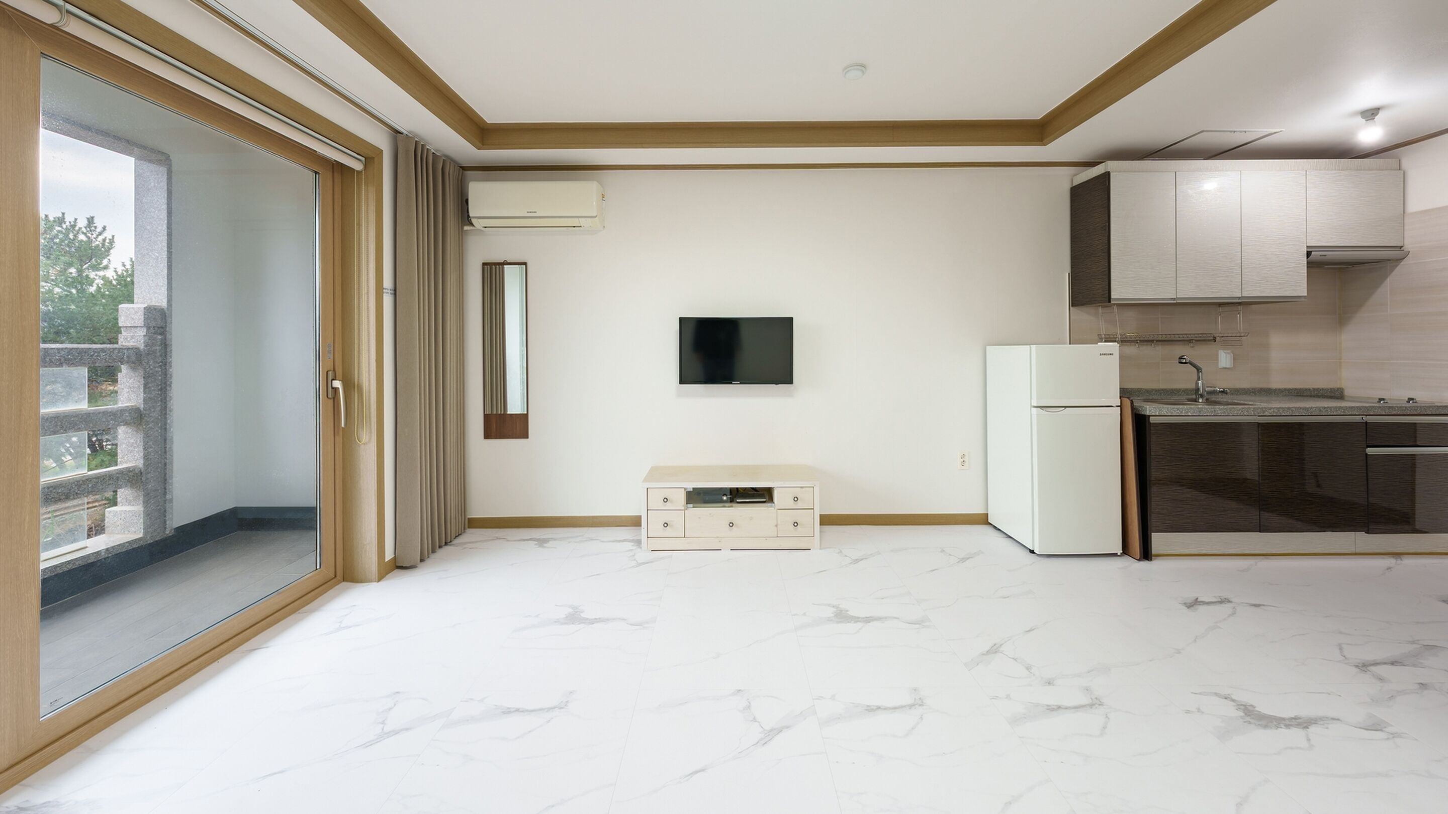 Basic Room, 1 Bedroom (203(Ondol Room/Forest View)) | 1 bedroom, free WiFi