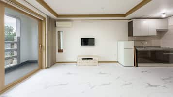 Basic Room, 1 Bedroom (203(Ondol Room/Forest View)) | 1 bedroom, free WiFi