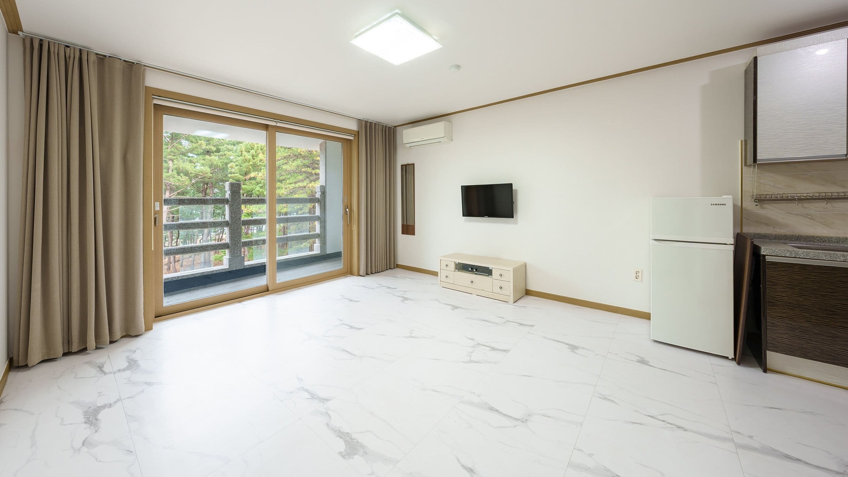 베이직룸, 침실 1개 (208(Ondol Room/Ocean View)) | 1 개의 침실, 무료 WiFi