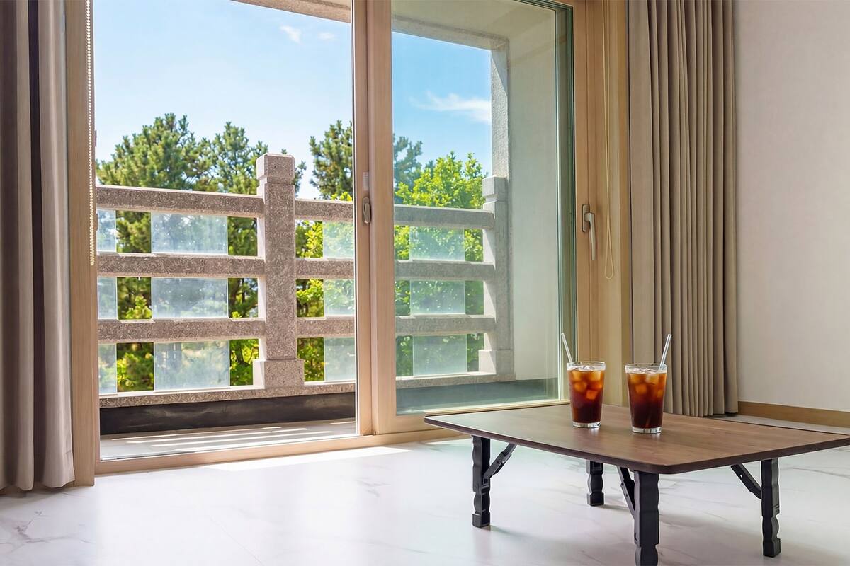 Kamar Basic, 1 kamar tidur (302(Ondol Room/Forest View)) | 1 kamar tidur dan Wi-Fi gratis