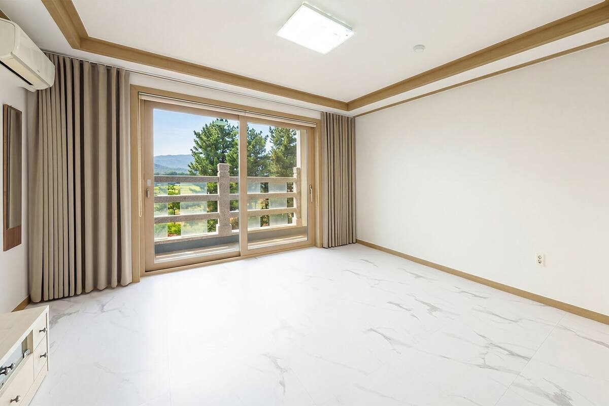 Kamar Basic, 1 kamar tidur (304(Ondol Room/Forest View)) | 1 kamar tidur dan Wi-Fi gratis