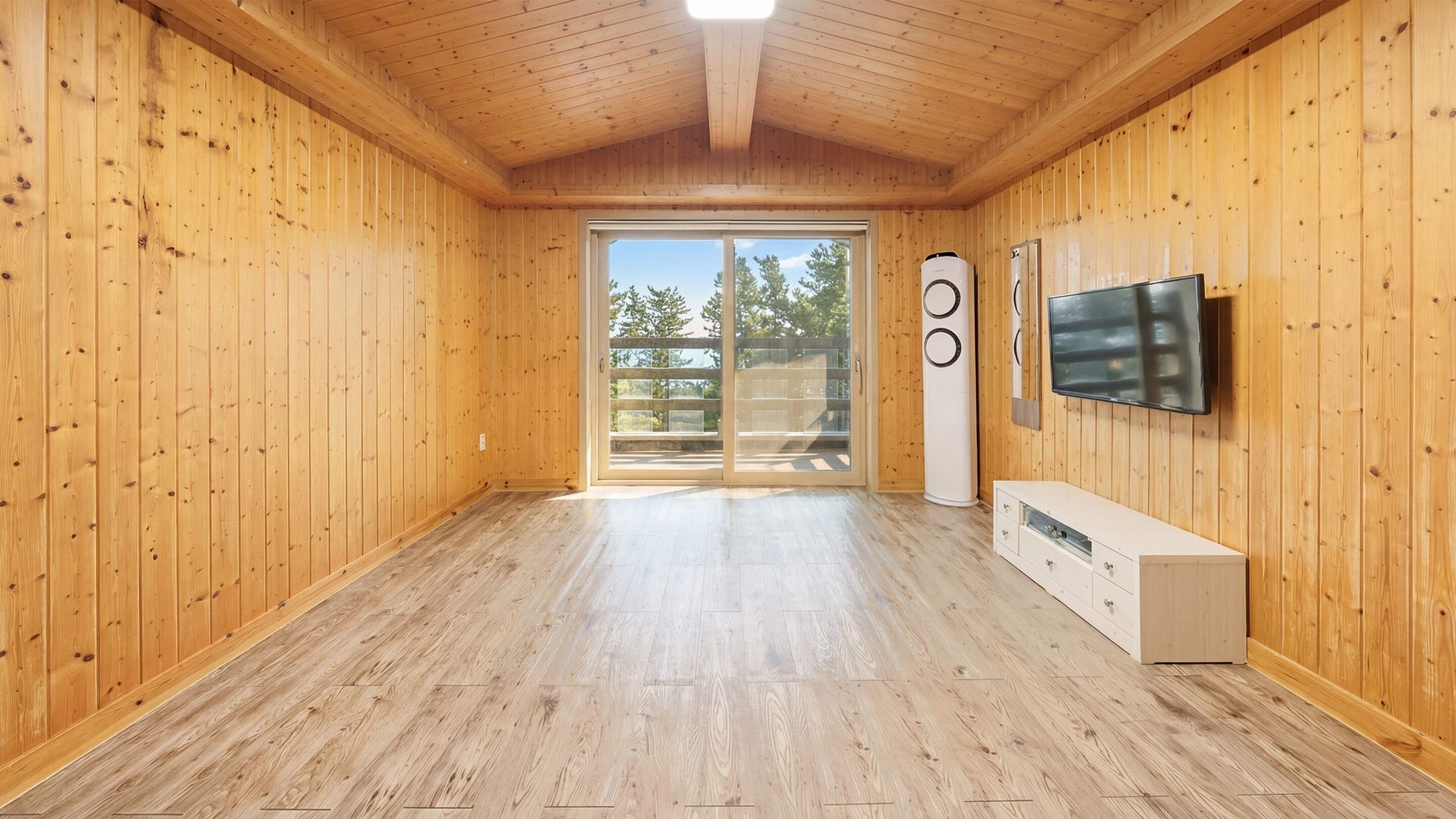 Kamar Basic, 2 kamar tidur (VIP5(Two-room / Ocean View)) | 1 kamar tidur dan Wi-Fi gratis