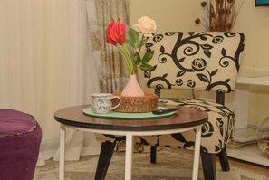 Living area - G&M Luxe Abode Vacation Rental Nyeri (King'ong'o)