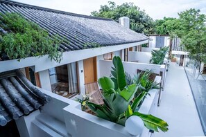 Exterior - Dali Ancient City Ped Mall Meishu B & B (Dali)