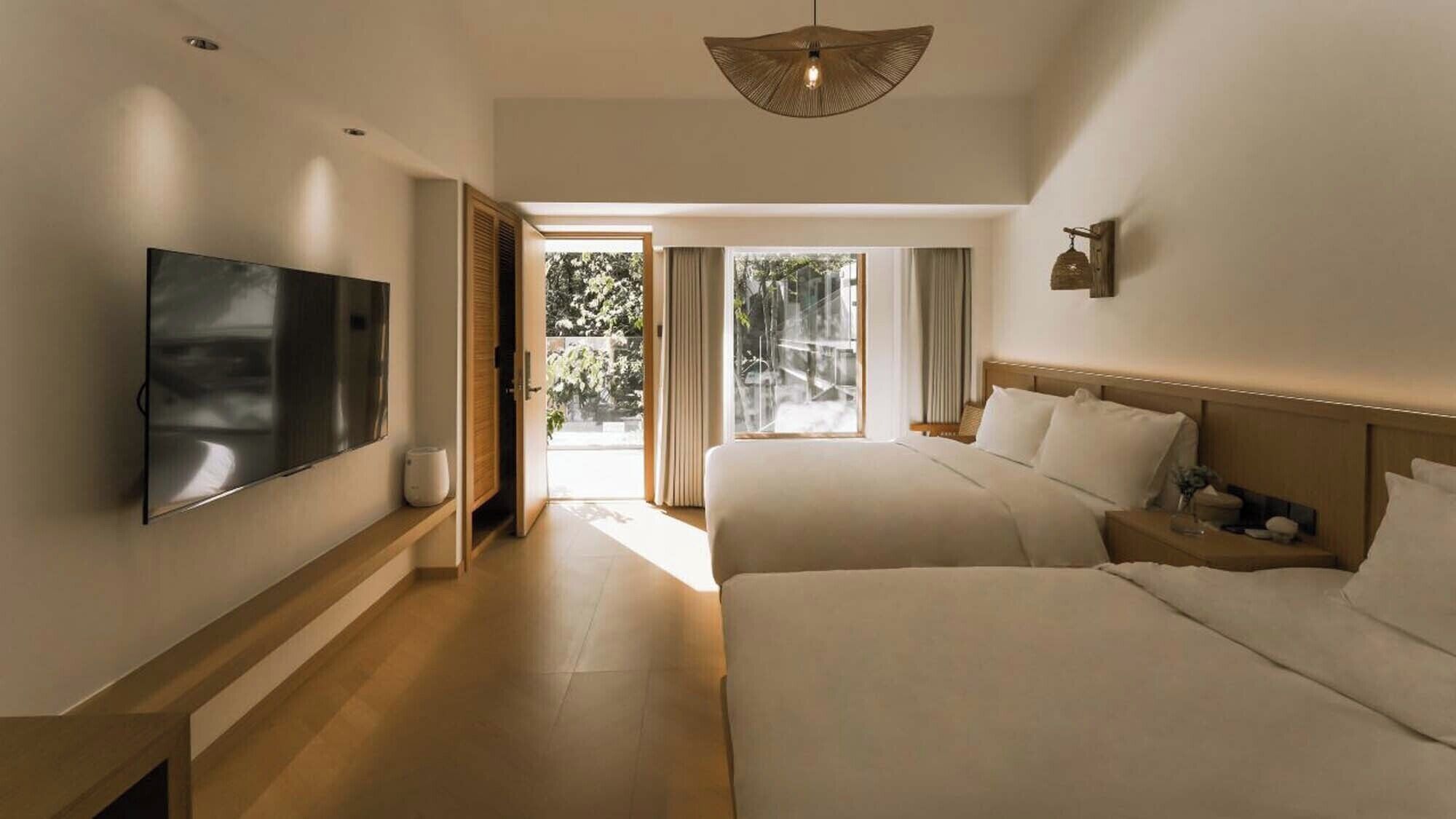 Signature Twin Room, Hill View | Individually decorated, individually furnished, blackout drapes