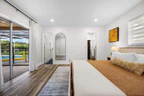 3 bedrooms, iron/ironing board, WiFi, bed sheets - Stylish 3BR Oasis w/ Pool, Near the Beach & Casino (Hollywood)