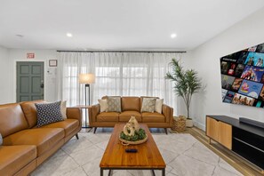 Living area - Stylish 3BR Oasis w/ Pool, Near the Beach & Casino (Hollywood)