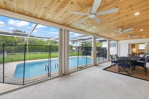 Pool - Stylish 3BR Oasis w/ Pool, Near the Beach & Casino (Hollywood)