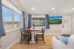 Interior - VICTOR TRAVERSE: Condo Skiing Trails Snowmobiling Teton Mtns Grand Targhee (Victor)