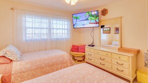 2 bedrooms, desk, iron/ironing board, Internet - Oceanfront Oasis at Hacienda del Sol II - Heated Pool (New Smyrna Beach)