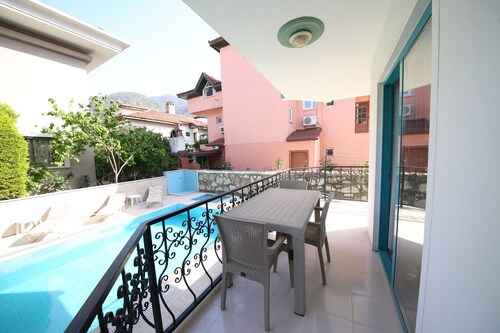 River Suite Apartments Icmeler