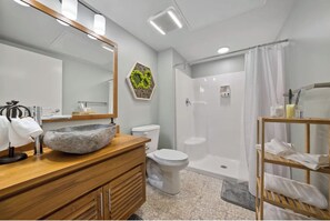 Hair dryer - 1BD Apt in Downtown Cleveland! (Cleveland)