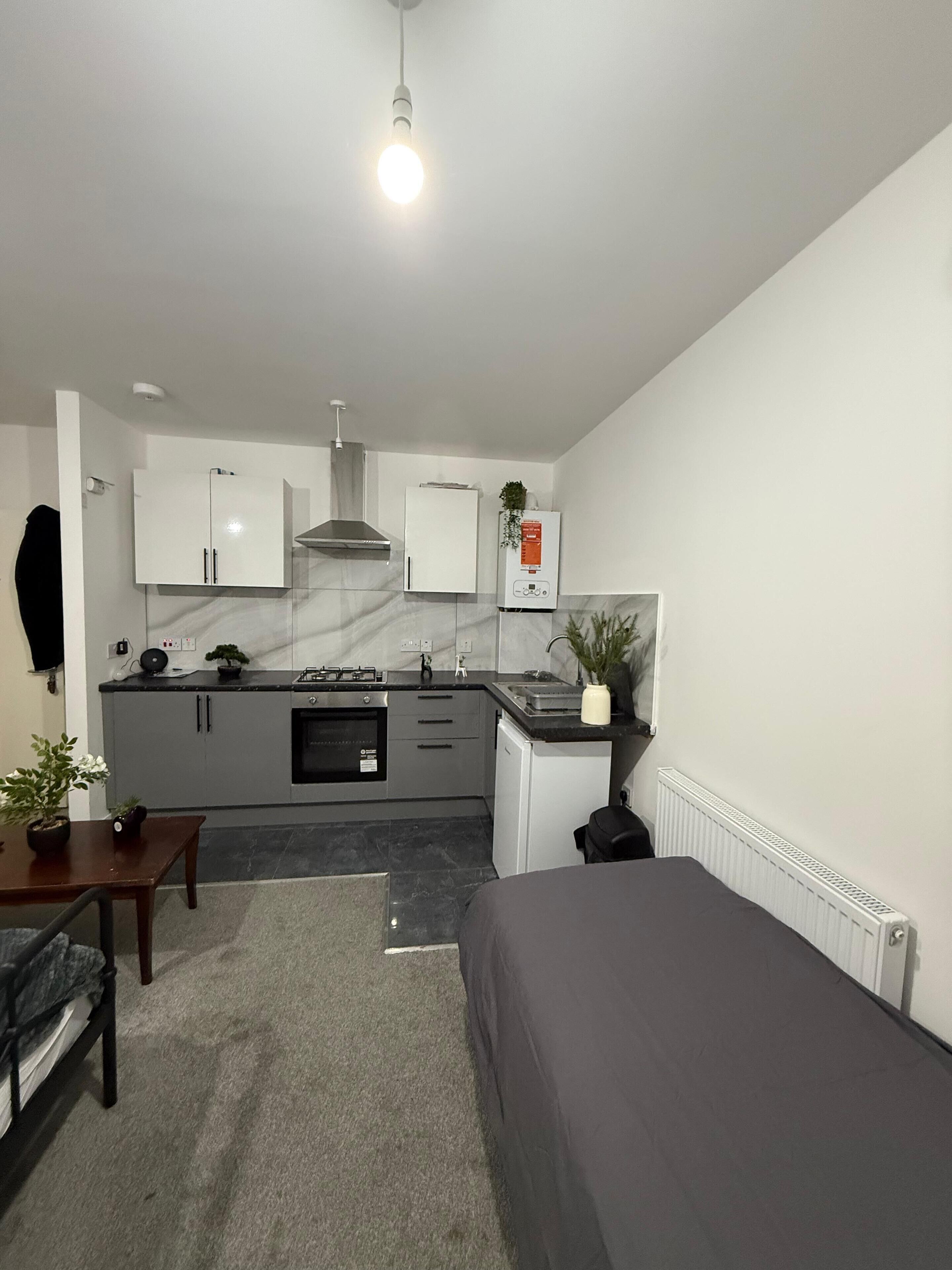 Room, Multiple Bedrooms, Smoking, Balcony | Private kitchen