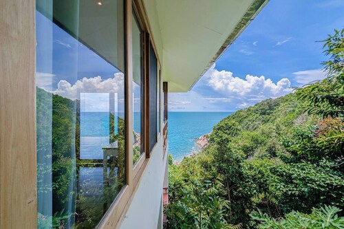 Samathi Retreat by the sea