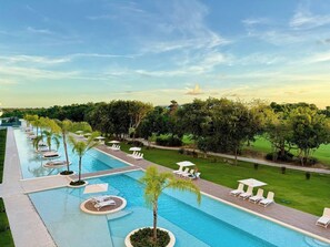 Pool - Aqua Poolside Serenity | Pool  & Golf  2B Cana Bay (Bavaro)