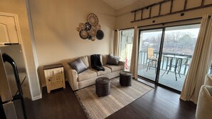 Smart TV - Welcome to Your Lakefront Retreat (Osage Beach)
