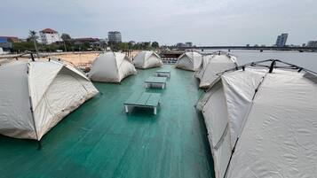 Basic Tent, River View | Marina