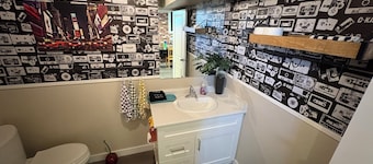 Newly renovated, fully furnished, spacious basement suite. Pet friendly!